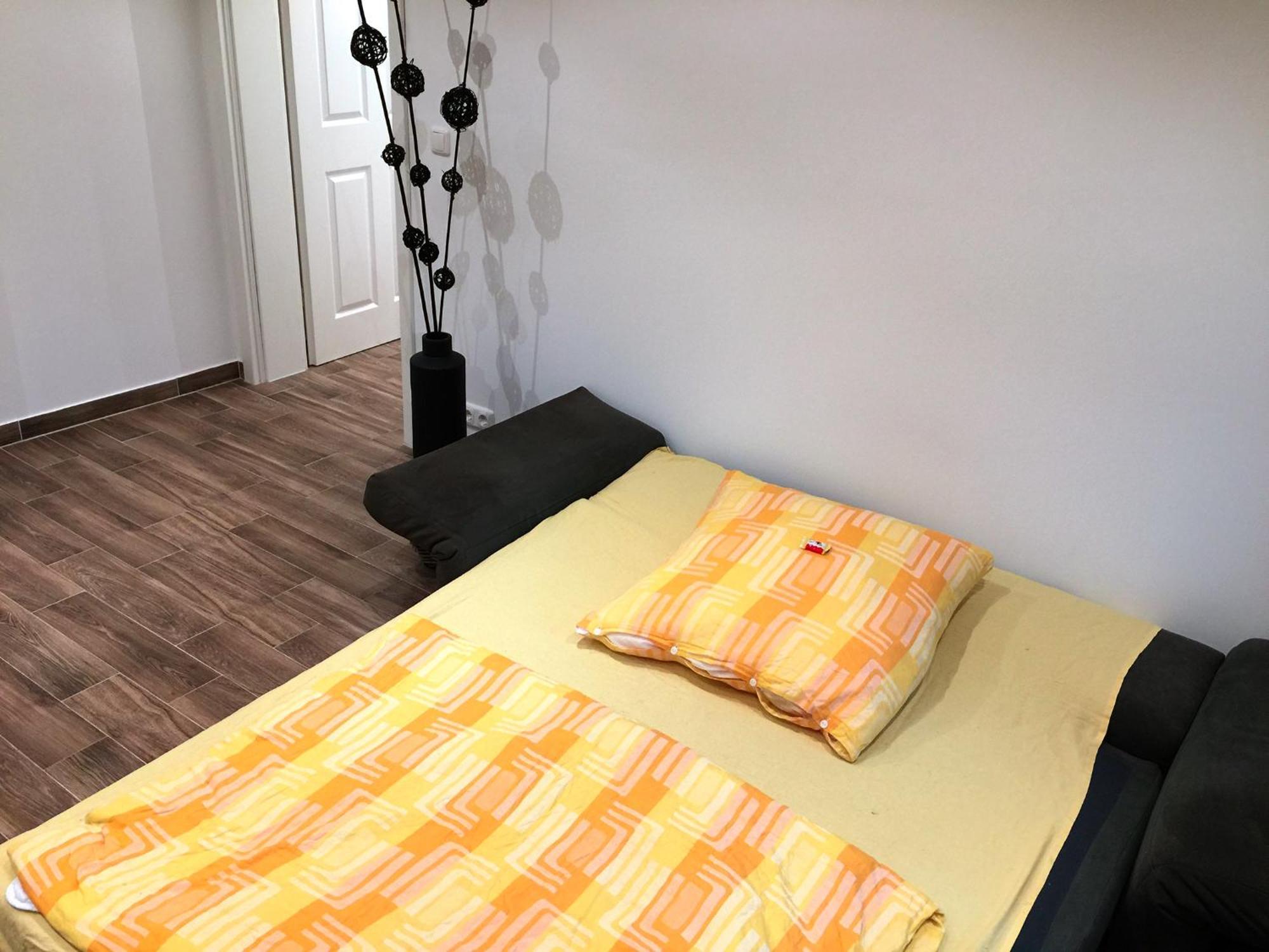 Ferienwohnungen Arp "2D" Mit Terrasse Und Parkplatz Itzehoe Exteriör bild