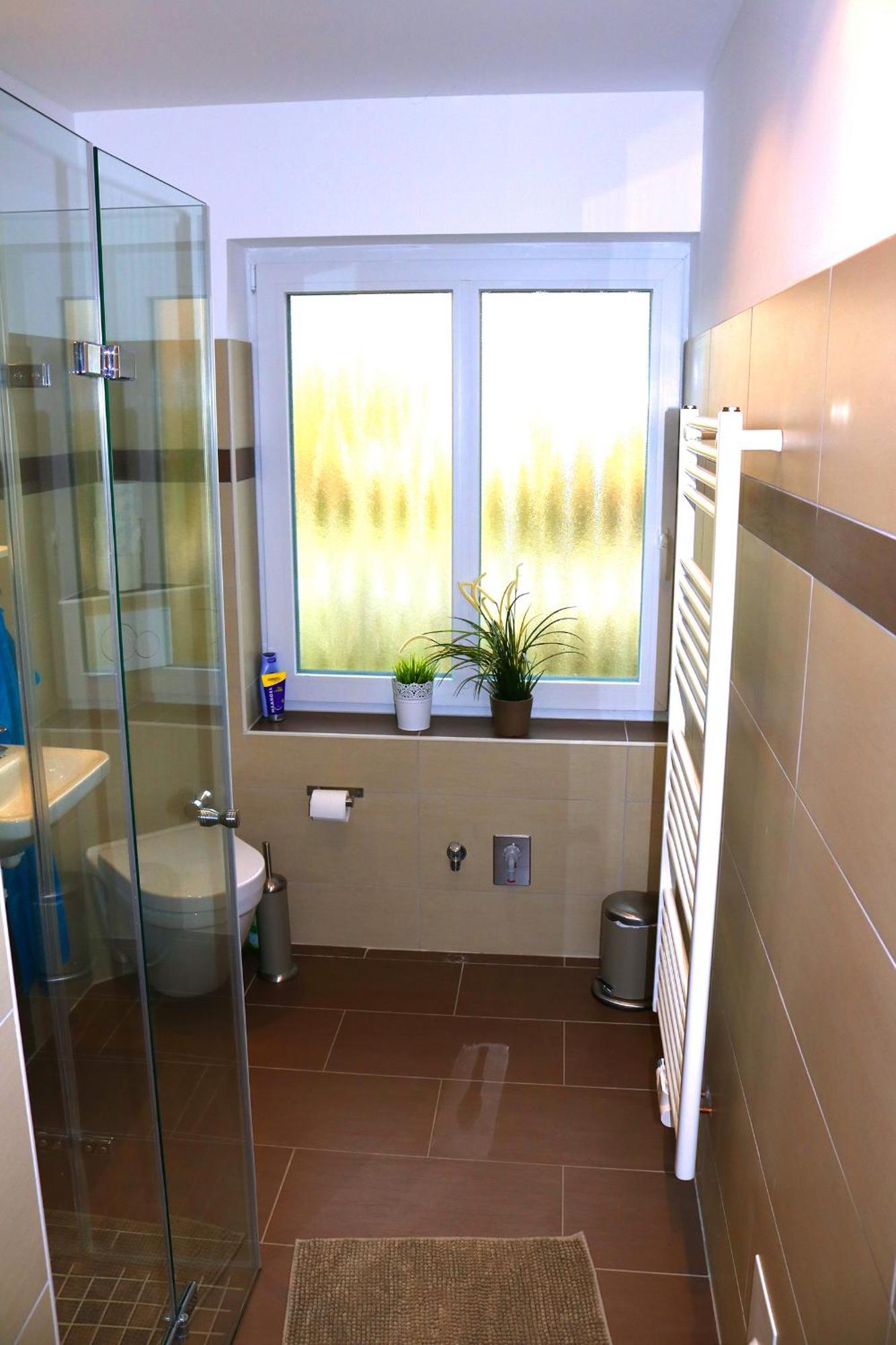 Ferienwohnungen Arp "2D" Mit Terrasse Und Parkplatz Itzehoe Exteriör bild